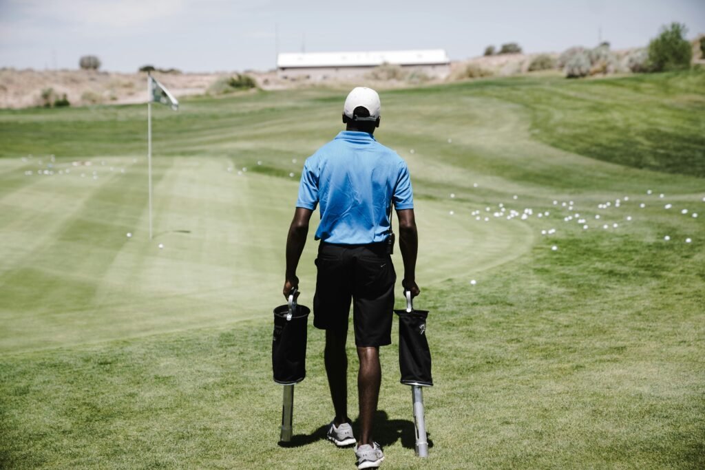 Golfer walking full 18-hole course for calorie burn
