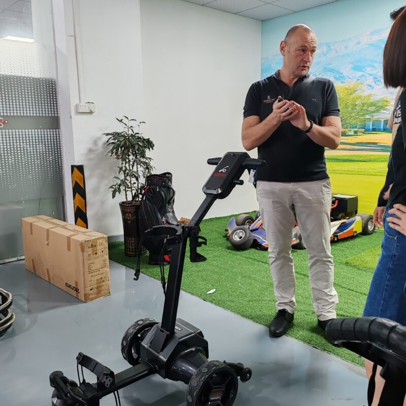 How Do Electric Golf Trolleys Work