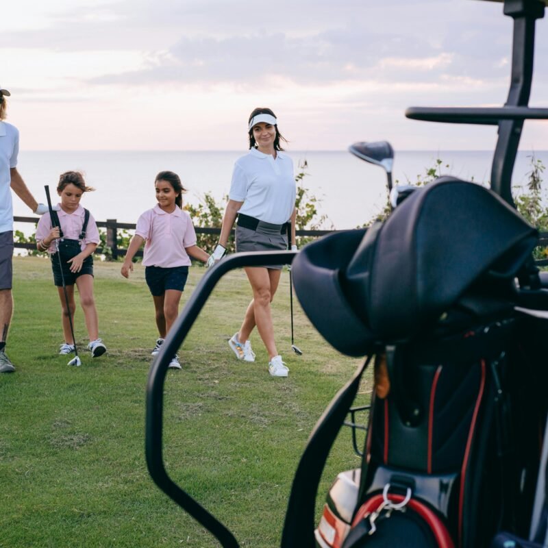 Icango G5 Follow Me smart golf trolley carrying 35kg golf bag
