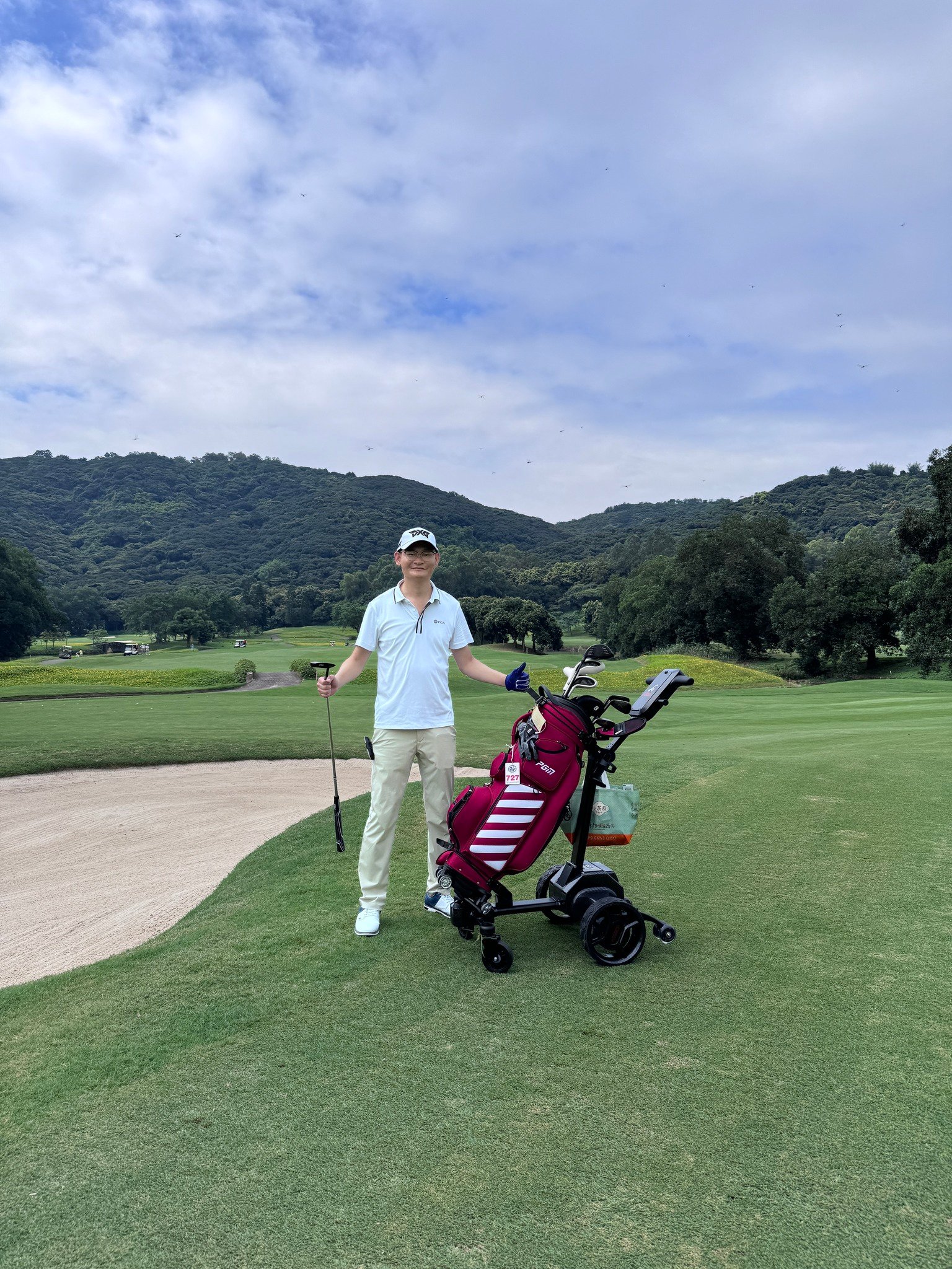 Follow Me Caddy on Slopes: Is It Safe to Use on Hills?